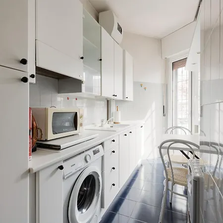 Lägenhet Guesthost - Forlanini - Functional With Balcony! *