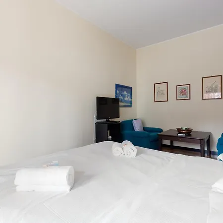 Appartement Guesthost - Forlanini - Functional With Balcony! *